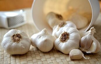 Die Verwendung von Knoblauch zum Entfernen von Parasiten aus dem Körper